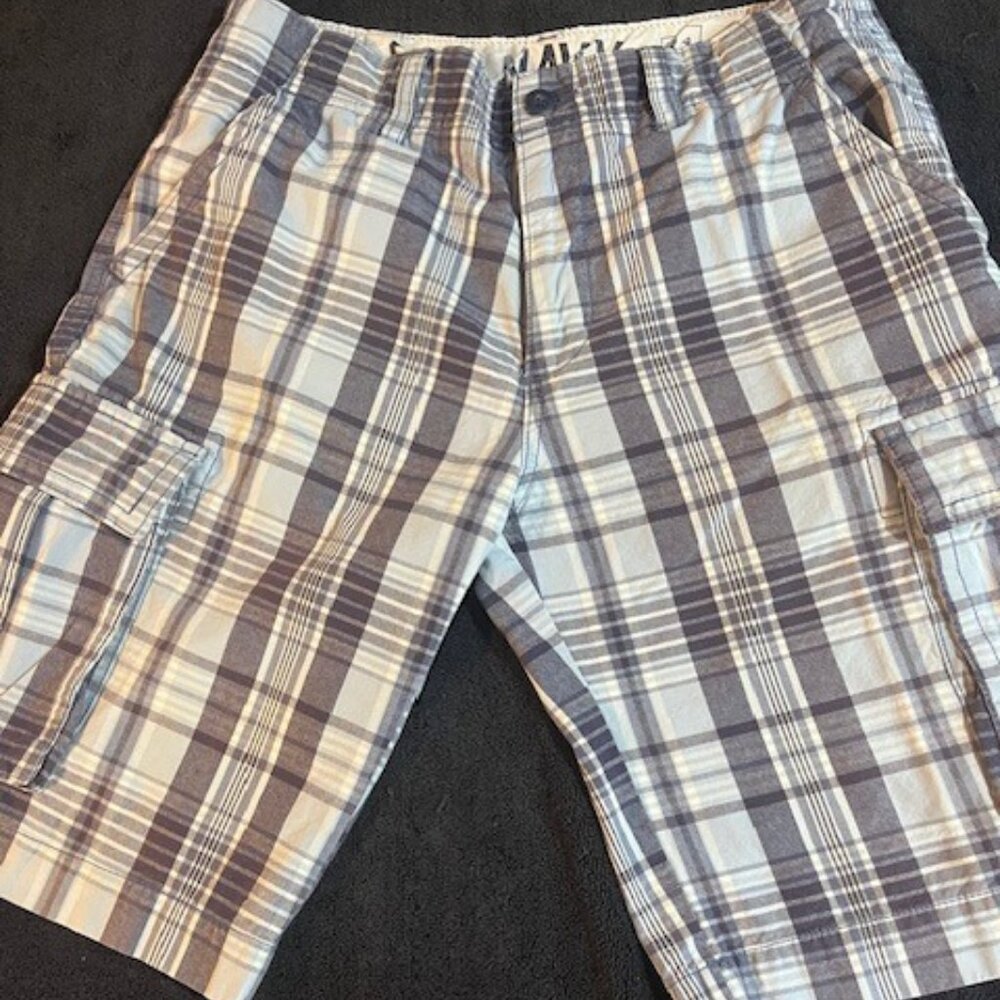 Old Navy 31W Blue/Gray Plaid Cargo Shorts